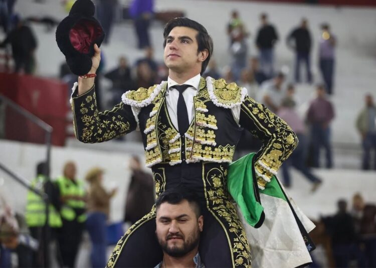 Colombo a ombros em Ciudad Juárez