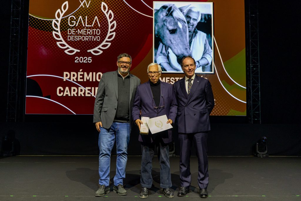 Mestre Luís Valença distinguido com o Prémio Carreira na 15ª Gala de Mérito Desportivo de Vila Franca de Xira