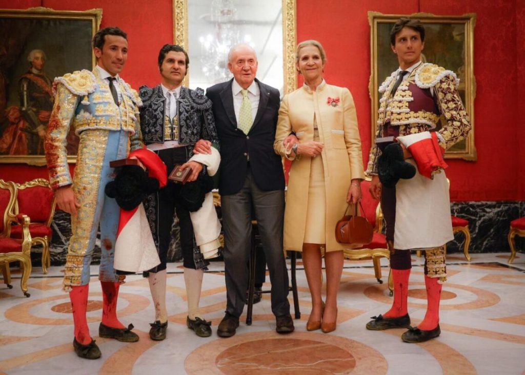 Rei Emérito D. Juan Carlos apoiou uma vez mais a tauromaquia marcando presença em Sevilha