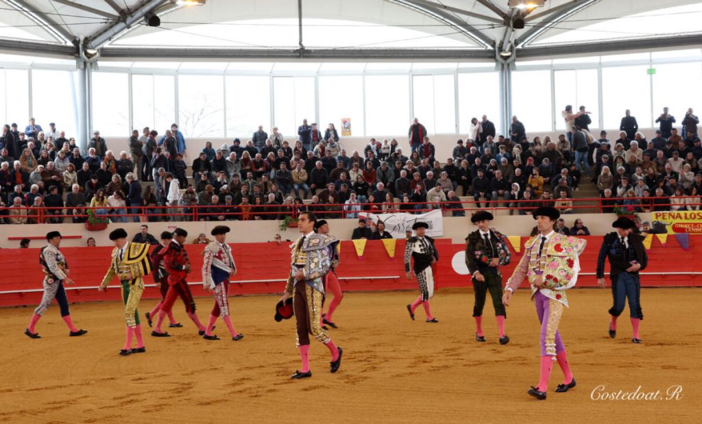 Orelha para Crespo e Hernández em Gamarde