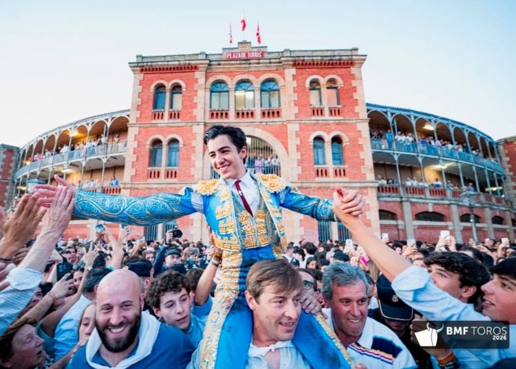 Marco Pérez com Porta Grande em Salamanca