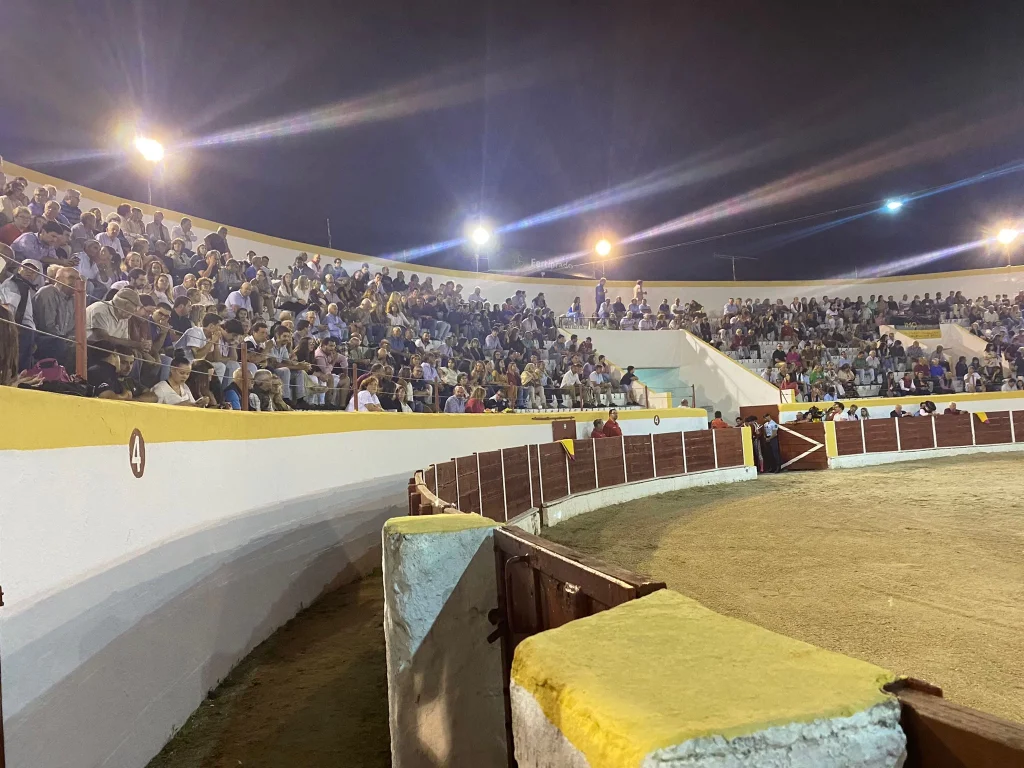 Festival taurino na Terrugem “solidário com a praça de touros”