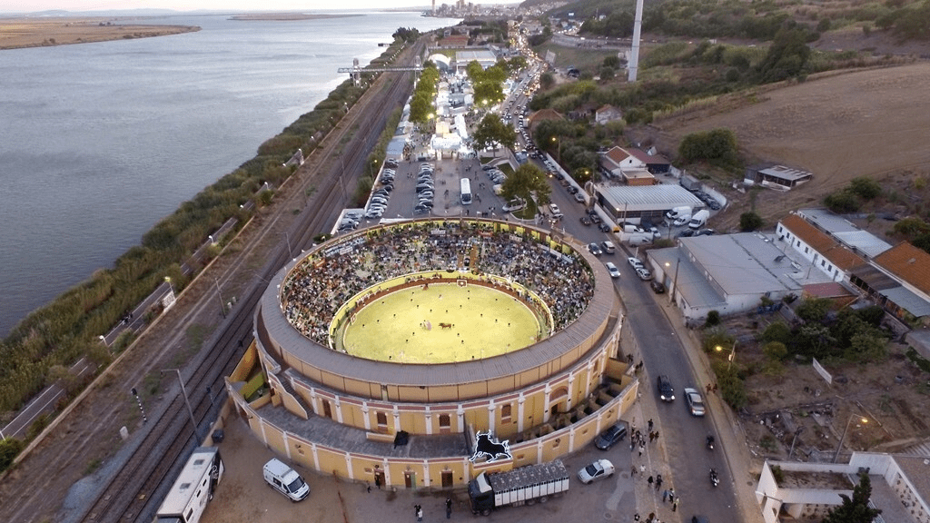 Palha Blanco assinala 125 anos com exposição sobre a identidade taurina de Vila Franca de Xira