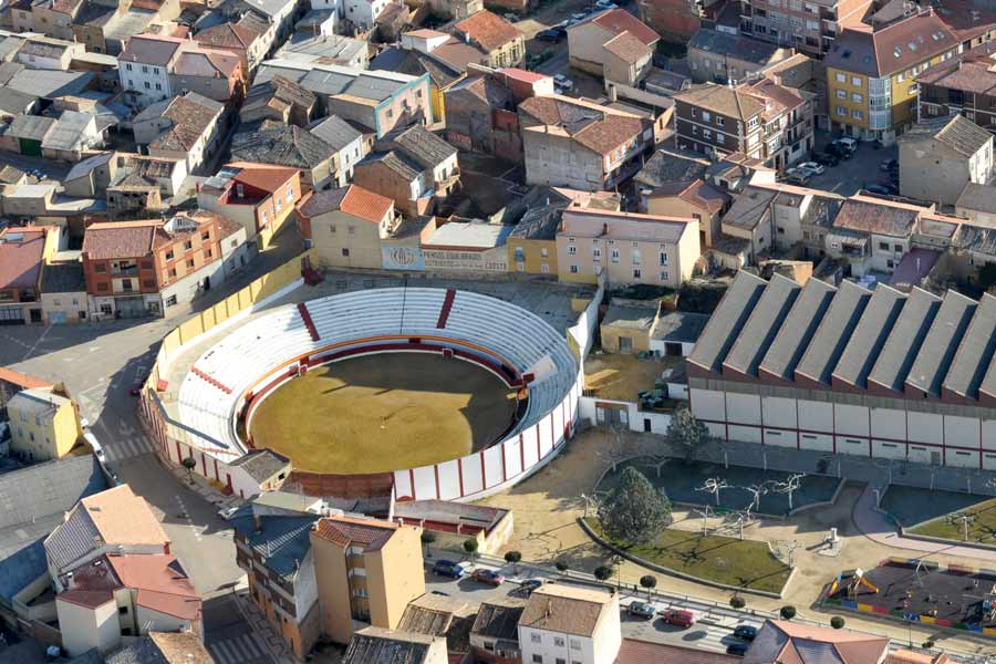 Presença portuguesa em corrida de rejoneo em Roa de Duero