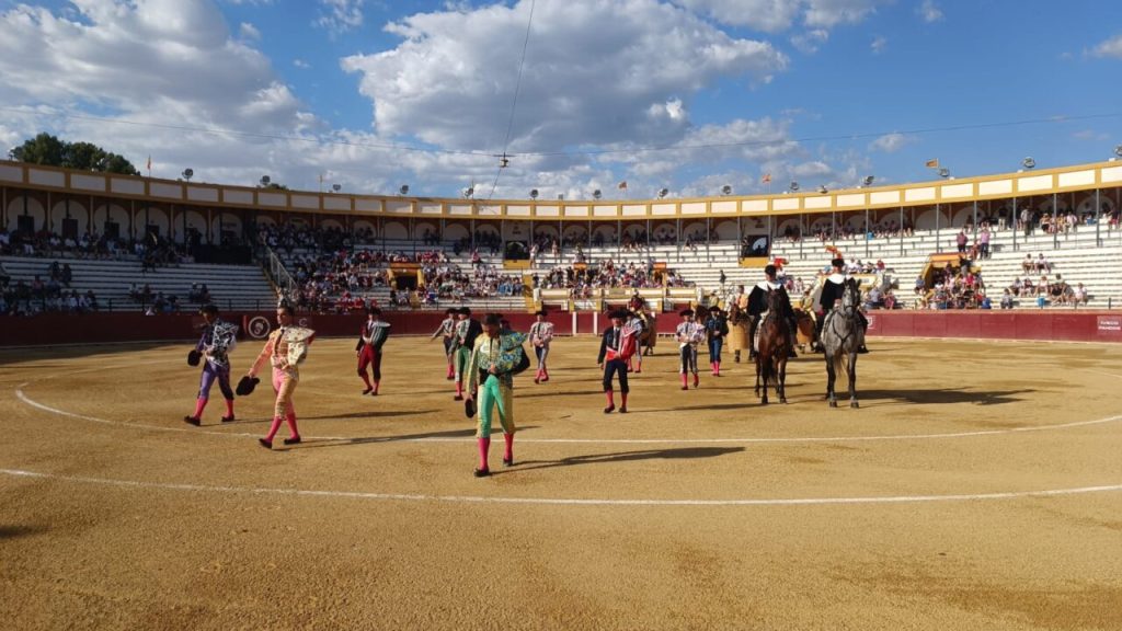 Homenagem a Vitor Barrio em Teruel dá empate a uma orelha