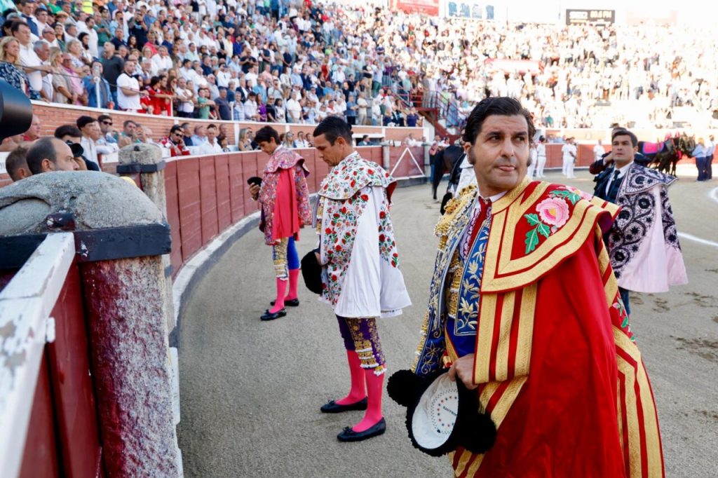 Castella e Manzanares a ombros em San Sebastián de Los Reyes