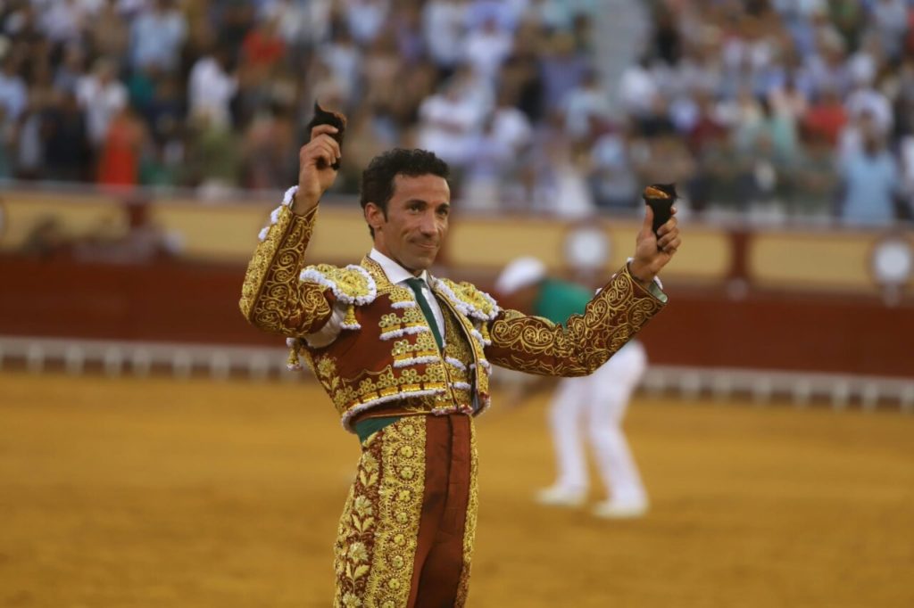 Praça cheia para triunfos de Borja e Miranda em El Puerto de Santa Maria