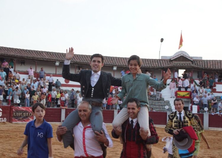 Guillermo indulta touro de Capea em Gijuelo