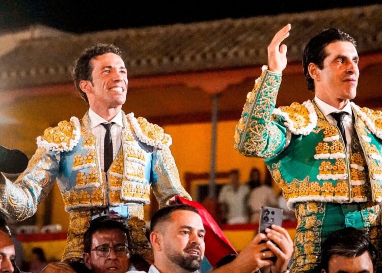 Talavante e Miranda a ombros em Écija