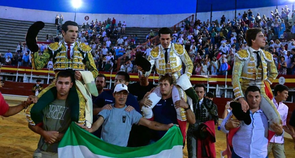 Todos a ombros em Medina del Campo