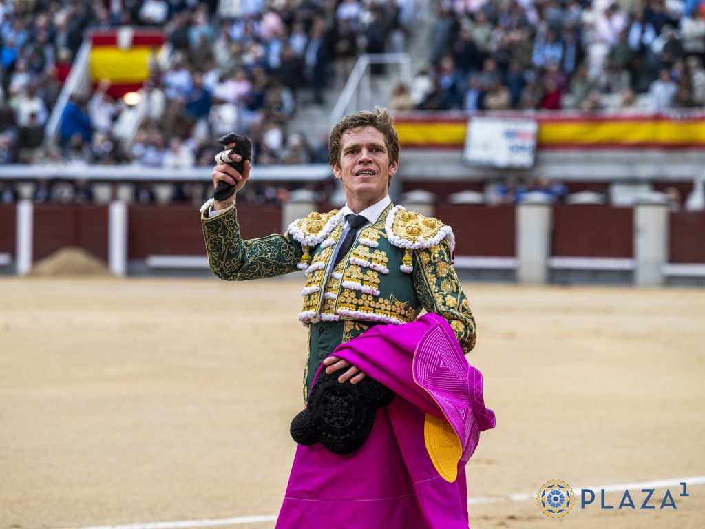 Borja Jiménez corta a única orelha em Madrid